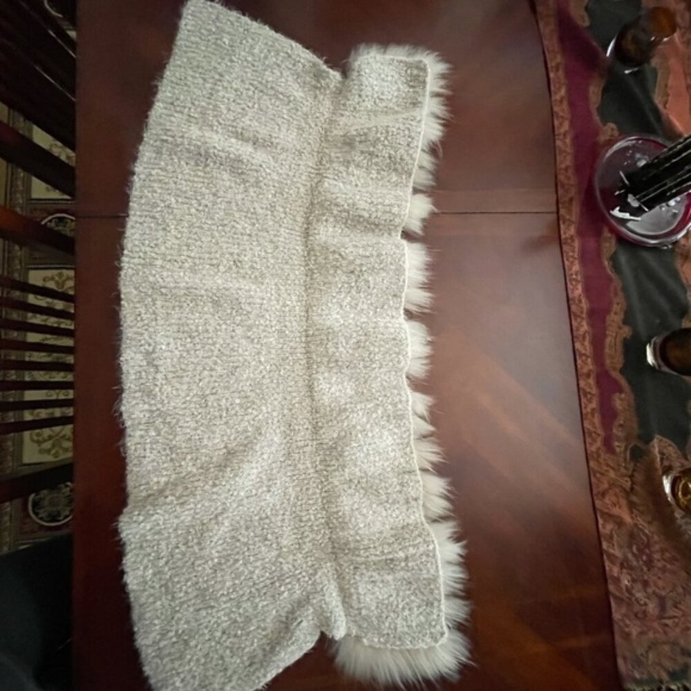 Genuine Raccoon  Mohair Knit Wrap or can use as a scarf - Picture 5 of 9